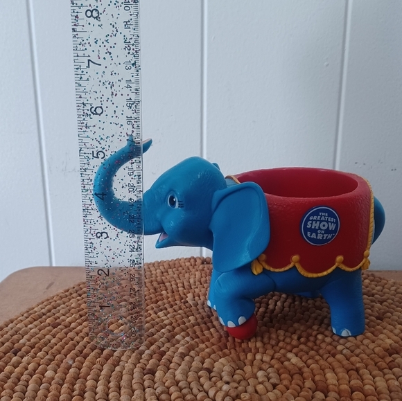 Ringling Circus Elephant Mug - 2001 - Picture 3 of 9
